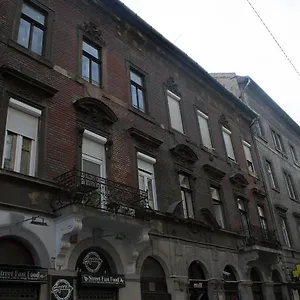  Apartment Akacfa 2 Bedroom Center Hungary